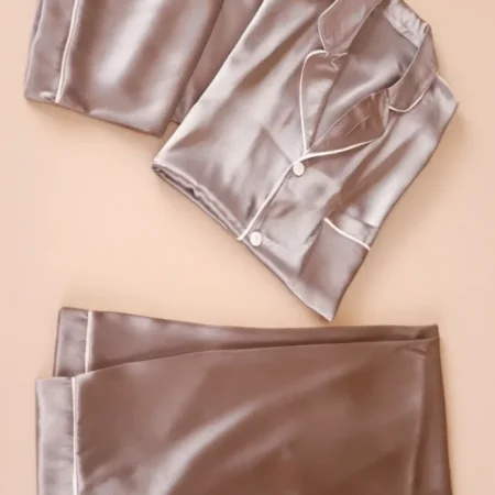 بجامة ساتان 610