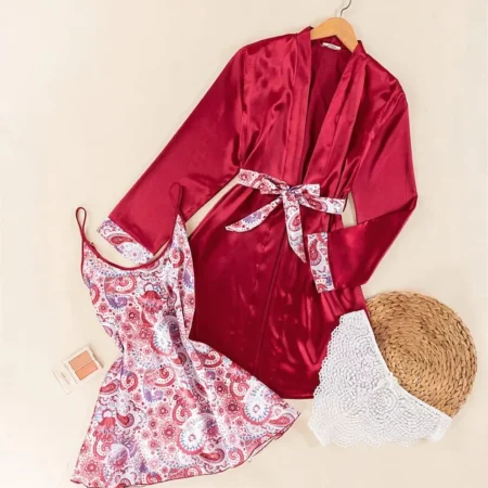 لانجري مع رداء ساتان 3 قطع 2005